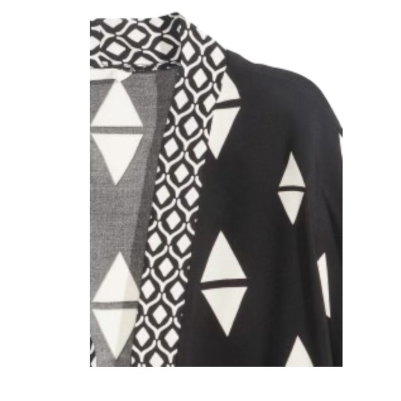 H&M Open Front Top With Pattern - Picture 3 of 8